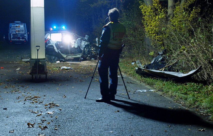 Schwerer VU Koeln Fuehlingen kommend Worringen Neusser Landstr P66.JPG